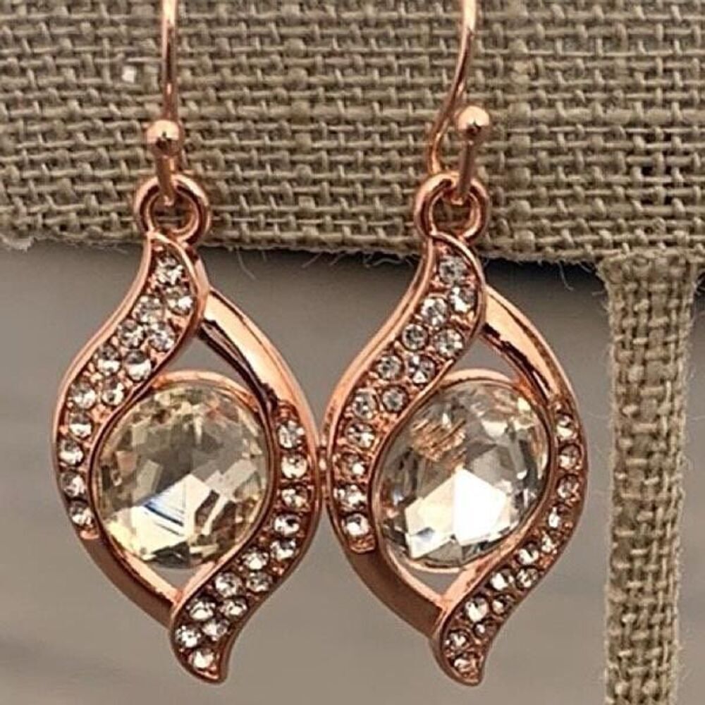 Rose Gold Tone Crystal Earrings & Necklace Jewelry Set